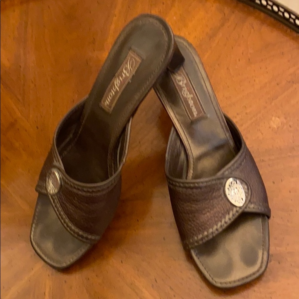 Brighton leather shoe w/2" heels 8 M - Picture 1 of 6